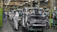 industri otomotif