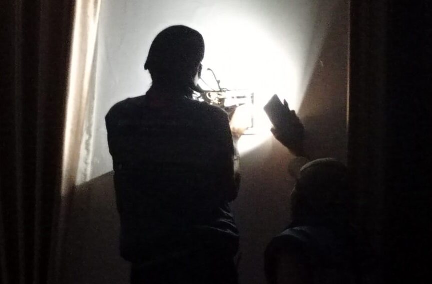 mati lampu