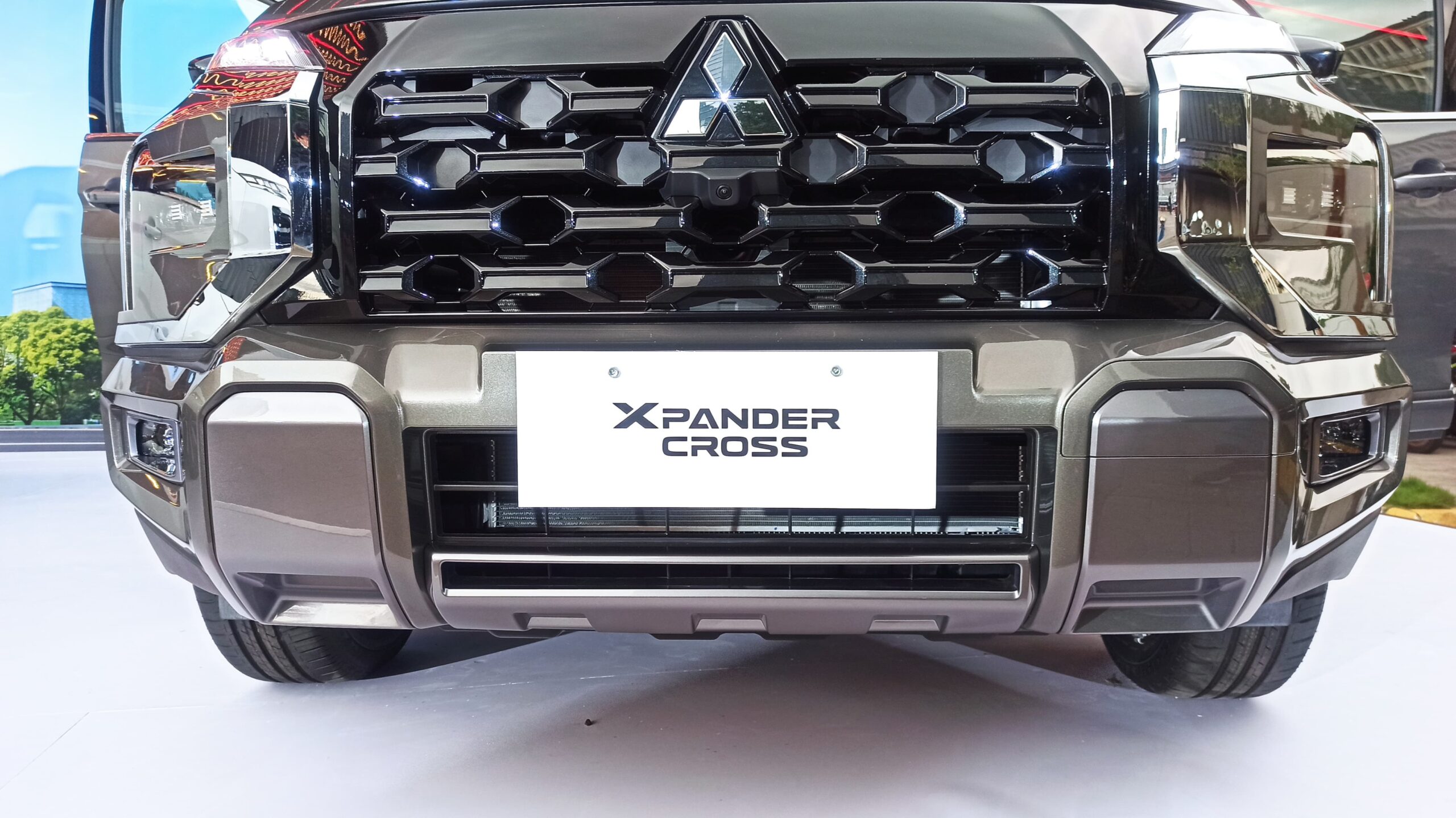 Mitsubishi New Xpander Cross dan New Xpander