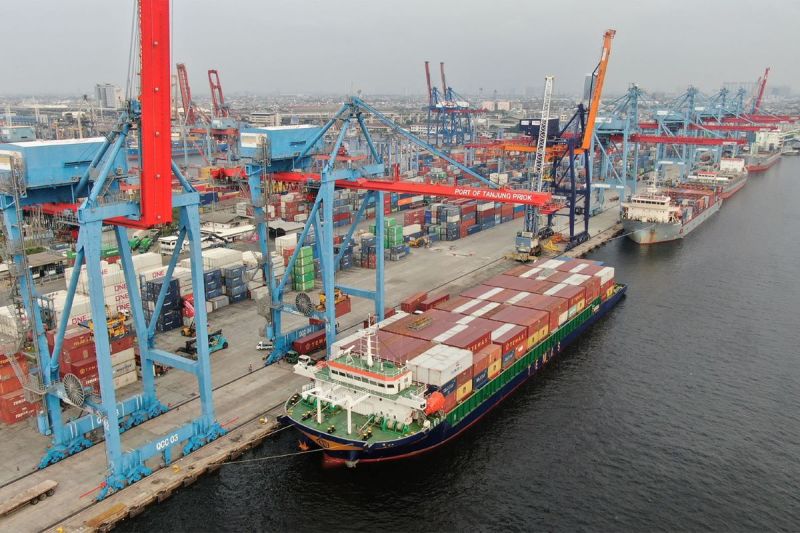 terminal peti kemas ipc