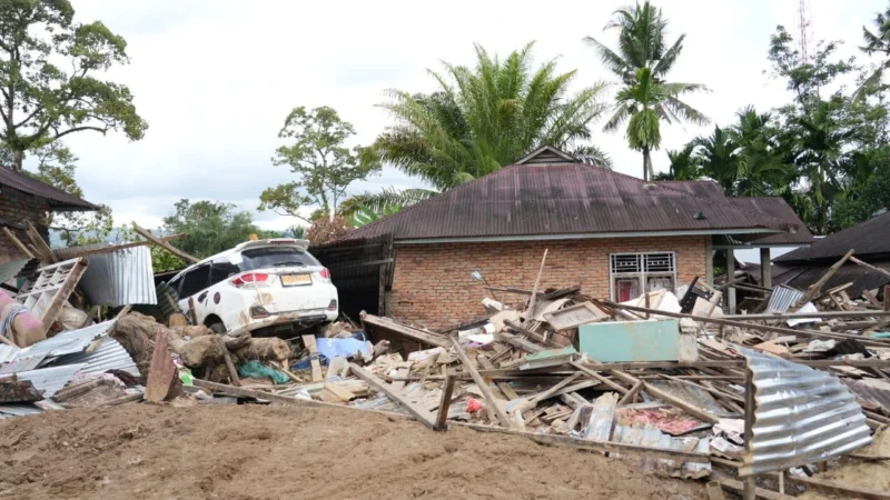 banjir bandang sumbar