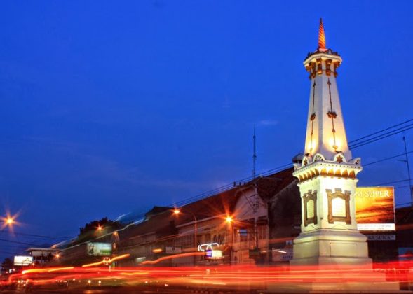tugu yogya