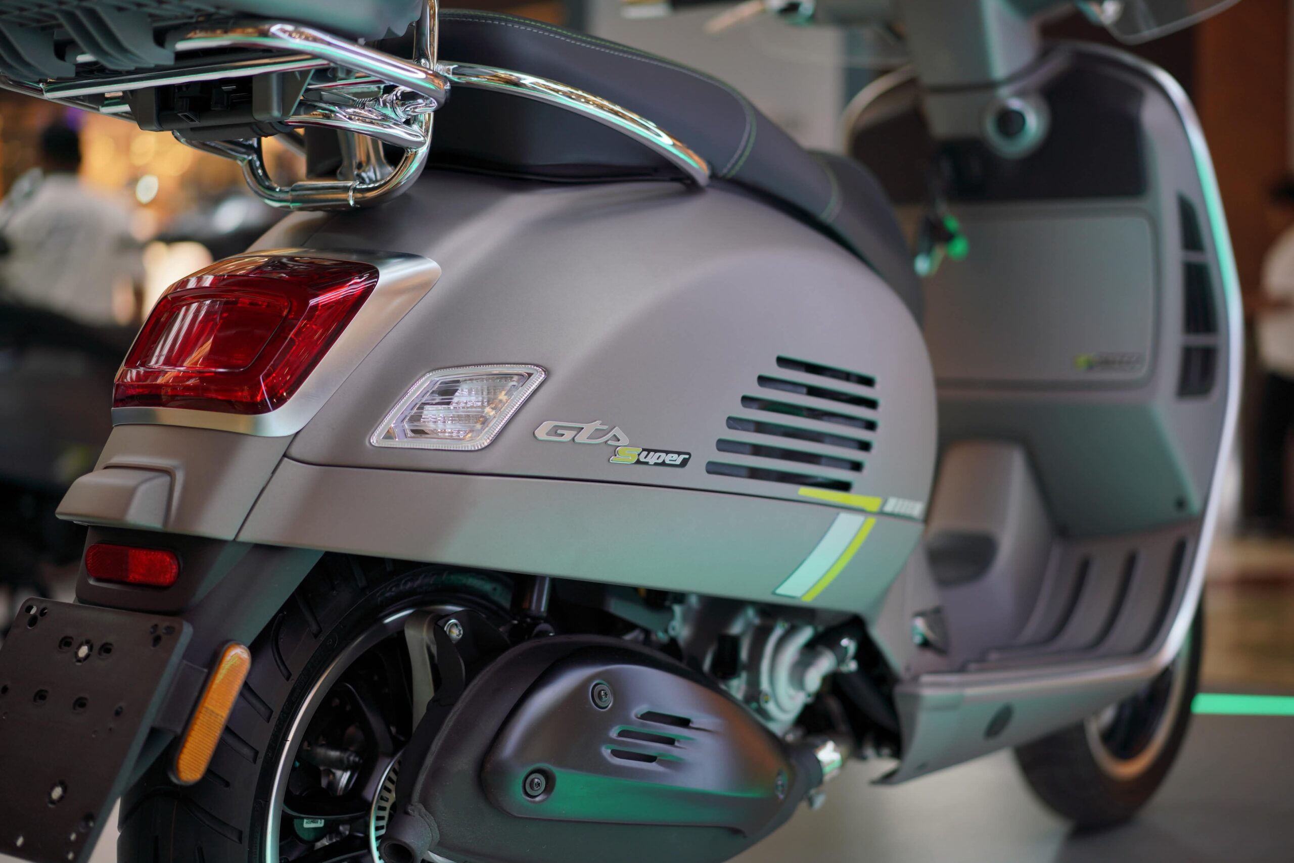 Vespa GTS Super Tech