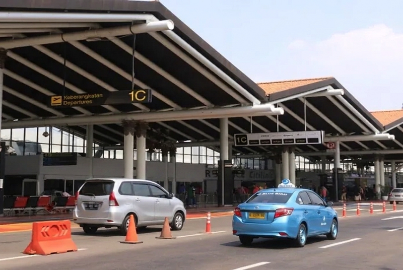 terminal 1 bandara soetta